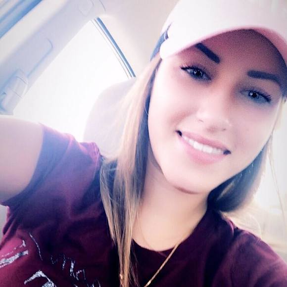 Meet your Posher, Mely - Picture 1 of 1